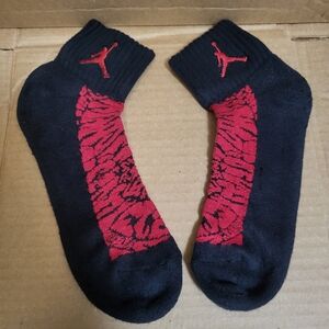Jordan Jumpman Retro Black/Red Quarter Top Socks Men Size 8-12